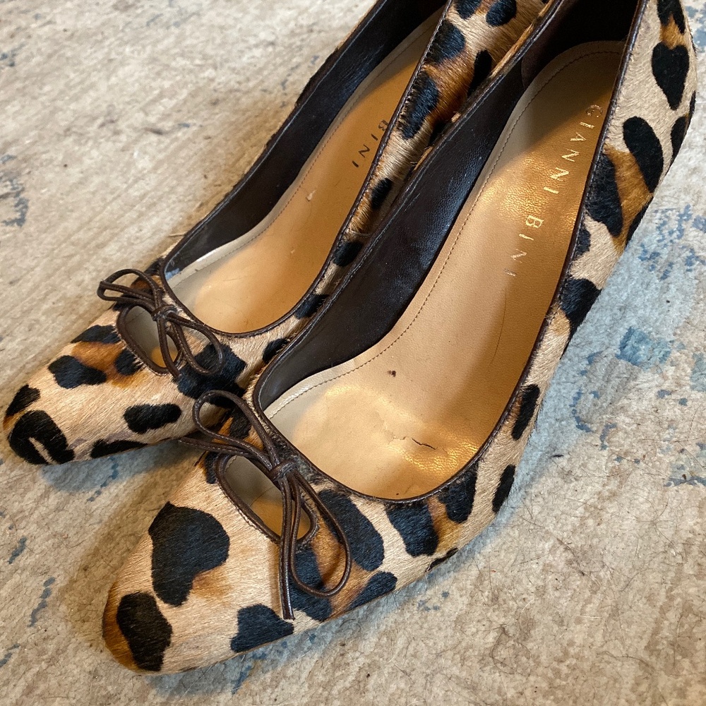 Gianni Bini Leopard Pattern Pony Hair Pumps. Size 9.5 M